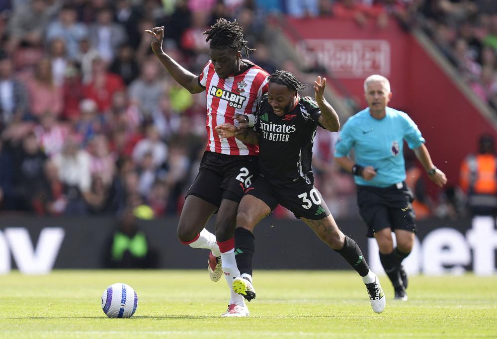 德利赫特：球队还不在想要的位置上，希望本赛季拿到欧冠资格